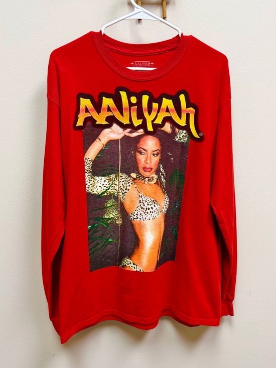 Aaliyah Tops - 🌟HOST PICK!🌟 Aaliyah Long-Sleeve Tee 💛